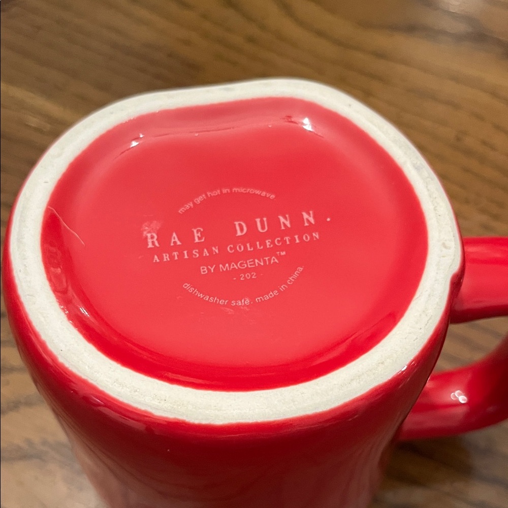 Red Ceramic Mug - Let It Snow - Picture 8 of 8